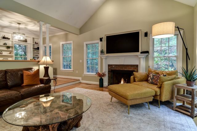 35 Johnson Drive, Holliston, MA 01746