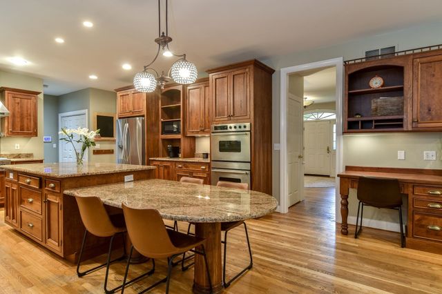 35 Johnson Drive, Holliston, MA 01746