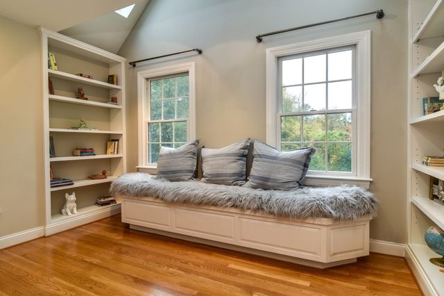 35 Johnson Drive, Holliston, MA 01746