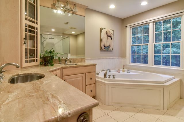 35 Johnson Drive, Holliston, MA 01746