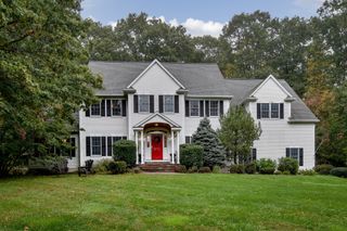 35 Johnson Drive, Holliston, MA 01746