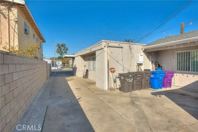 456 E Market, Long Beach, CA 90805