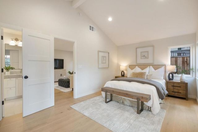 564 Orange Avenue, Los Altos, CA 94022