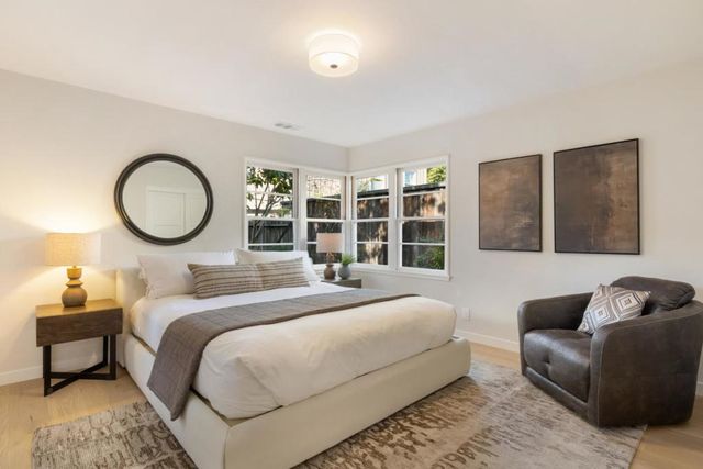 564 Orange Avenue, Los Altos, CA 94022