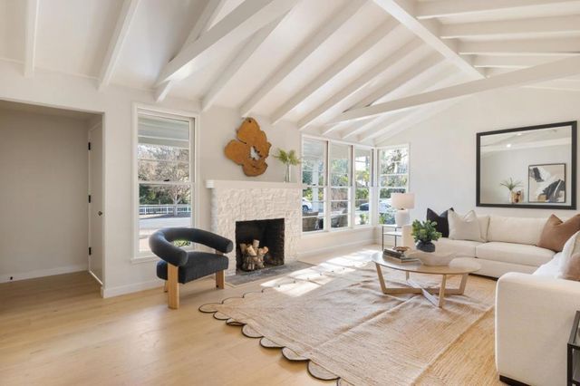 564 Orange Avenue, Los Altos, CA 94022