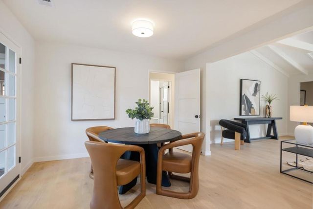 564 Orange Avenue, Los Altos, CA 94022