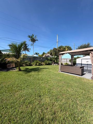 217 E 24TH Street, Riviera Beach, FL 33404