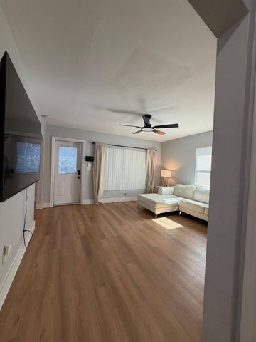 217 E 24TH Street, Riviera Beach, FL 33404