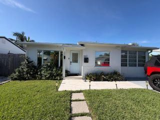 217 E 24TH Street, Riviera Beach, FL 33404