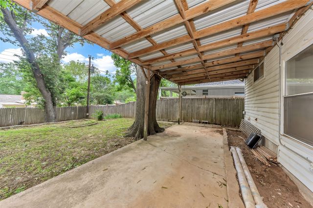 1916 Valley Lane, Arlington, TX 76013