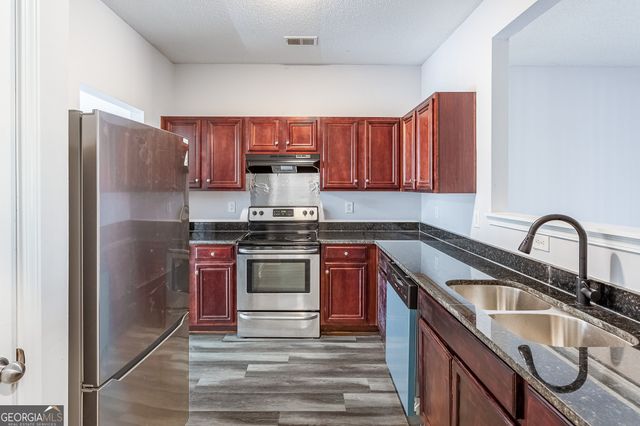 2272 Bigwood Trail, South Fulton, GA 30349