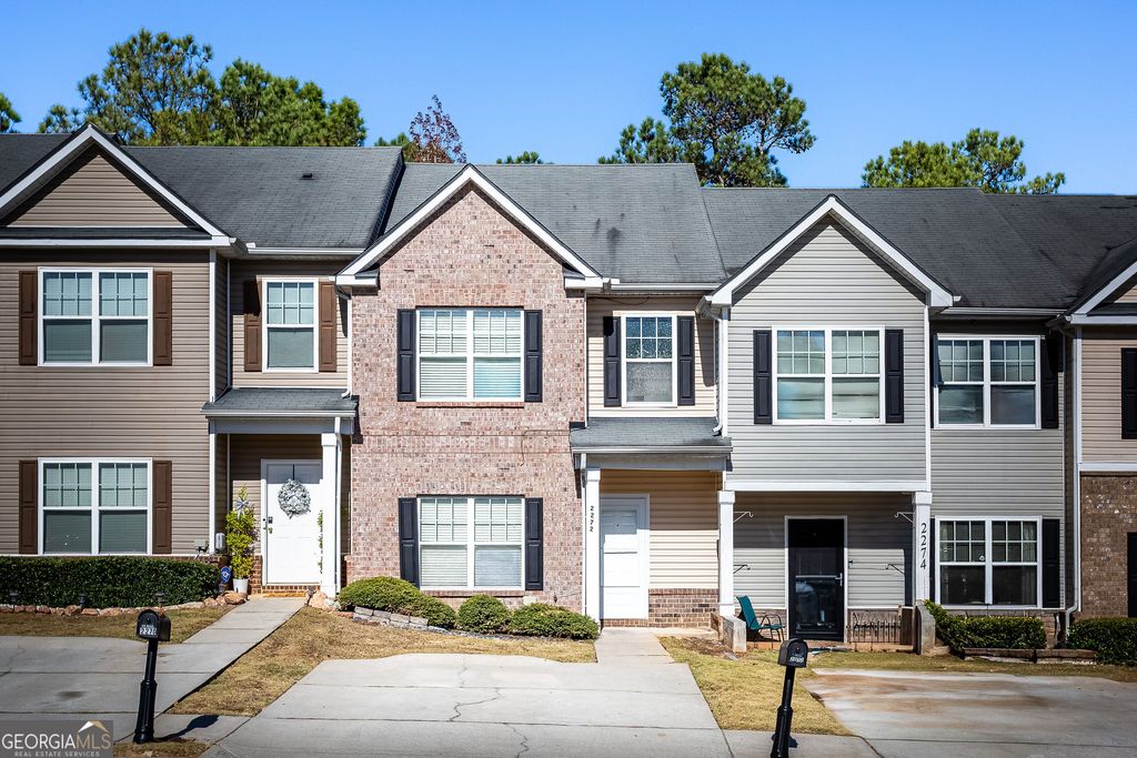 2272 Bigwood Trail, South Fulton, GA 30349