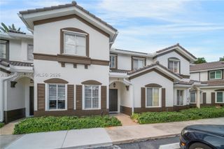 8810 W Flagler St 4, Miami, FL 33174