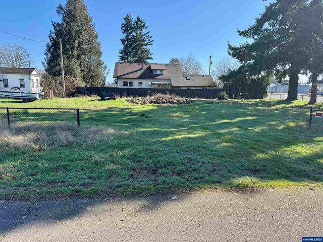 107 N 8th (Next to) St, Aumsville, OR 97325