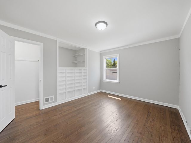 13116 S Avenue O Avenue, Chicago, IL 60633
