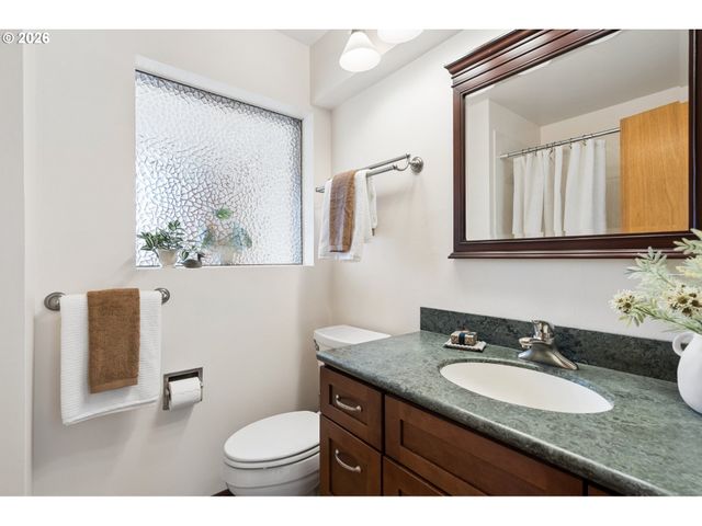 14014 Ne ROSE Pkwy, Portland, OR 97230