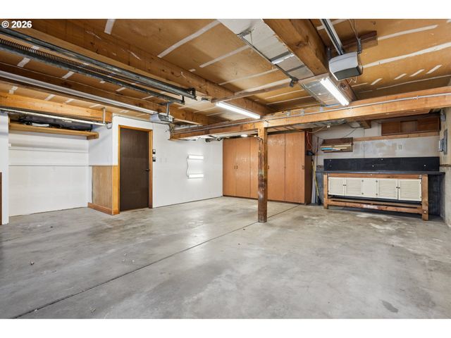 14014 Ne ROSE Pkwy, Portland, OR 97230