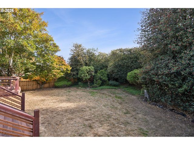 14014 Ne ROSE Pkwy, Portland, OR 97230