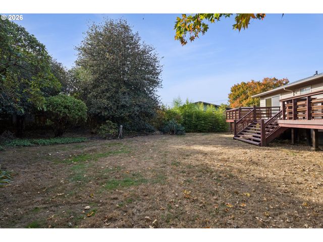 14014 Ne ROSE Pkwy, Portland, OR 97230