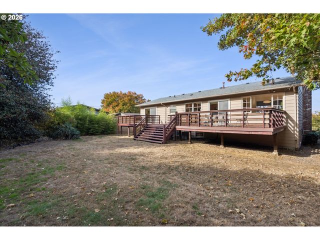 14014 Ne ROSE Pkwy, Portland, OR 97230