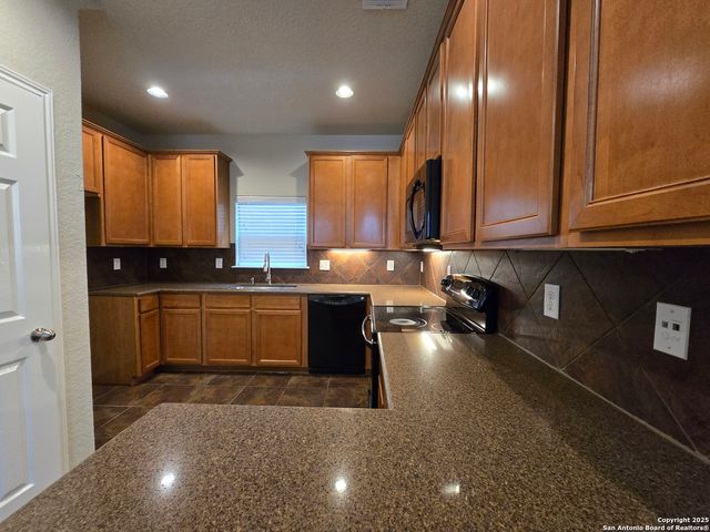 12326 Abbey Garden, San Antonio, TX 78249