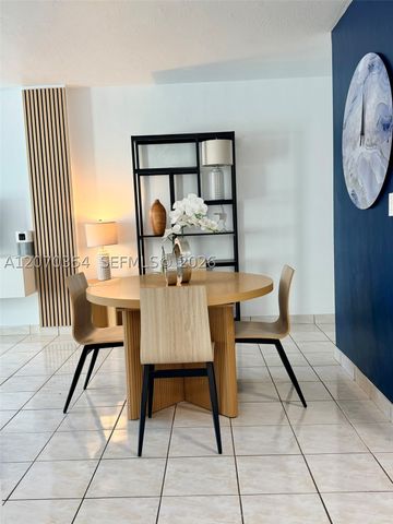 1300 Lincoln Rd B302, Miami Beach, FL 33139