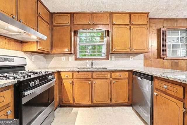 815 Dunleith Court, Stone Mountain, GA 30083