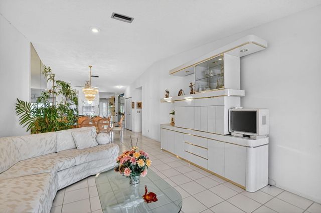 8891 Windtree Street, Boca Raton, FL 33496