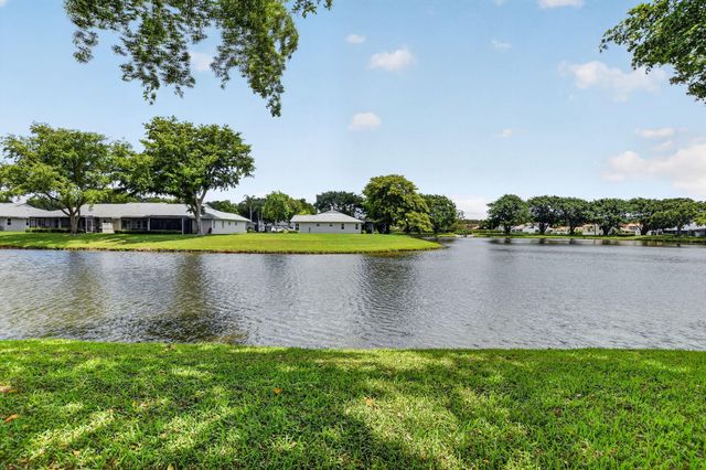 8891 Windtree Street, Boca Raton, FL 33496