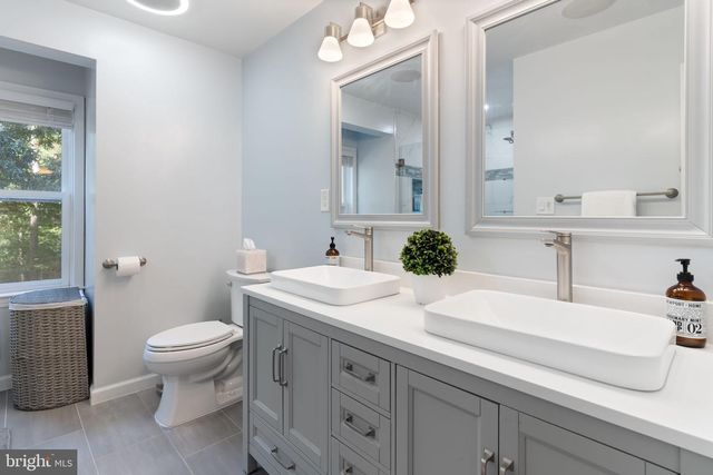 1220 HOLLYBERRY CT, Huntingtown, MD 20639