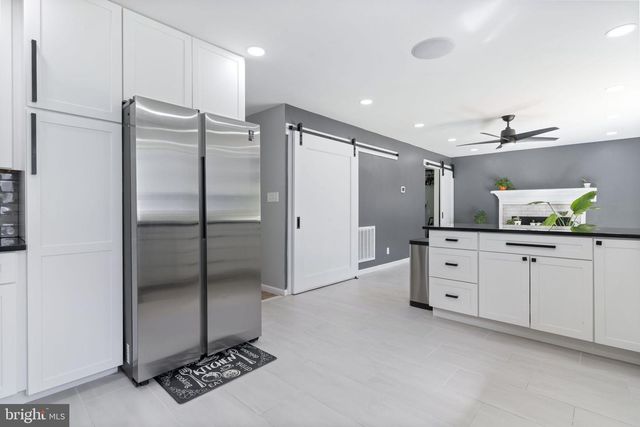 1220 HOLLYBERRY CT, Huntingtown, MD 20639