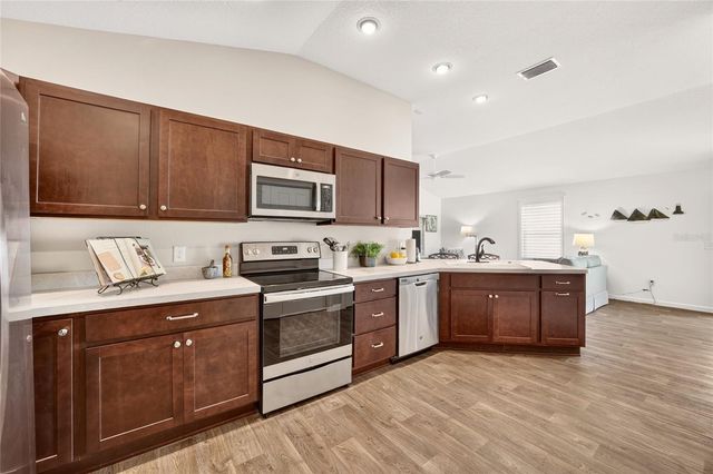 4986 ELLIE LANE, The Villages, FL 32163
