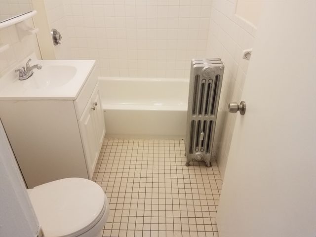 691 River St 2, Boston, MA 02136