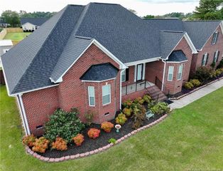 104 Louise Drive, Raeford, NC 28376