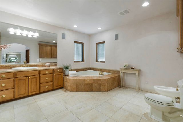 236 Tano Road, Santa Fe, NM 87506