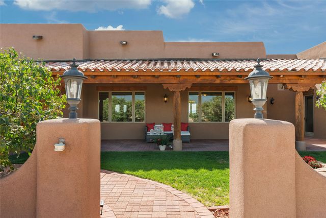 236 Tano Road, Santa Fe, NM 87506