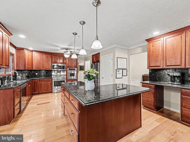 98 WATEREDGE LN, Fredericksburg, VA 22406