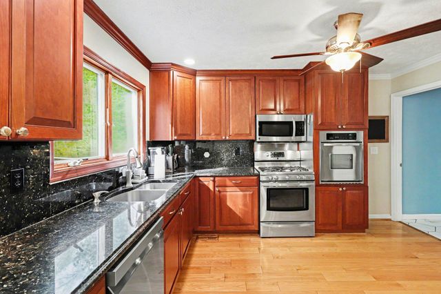 98 WATEREDGE LN, Fredericksburg, VA 22406