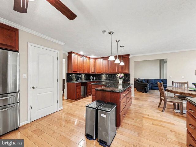 98 WATEREDGE LN, Fredericksburg, VA 22406