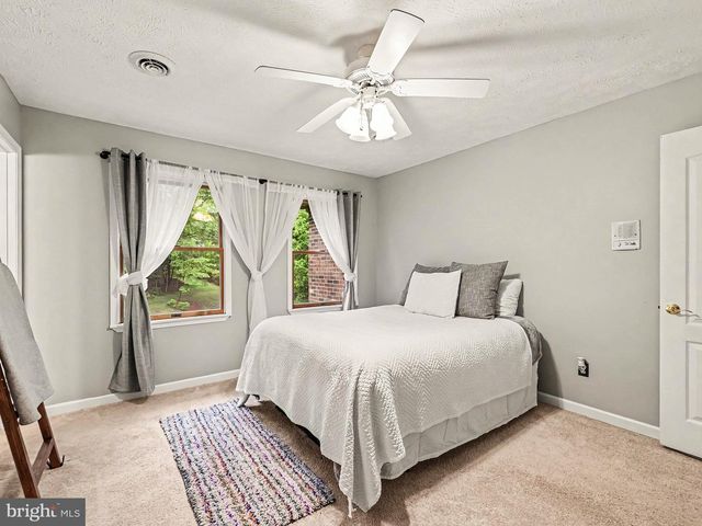 98 WATEREDGE LN, Fredericksburg, VA 22406