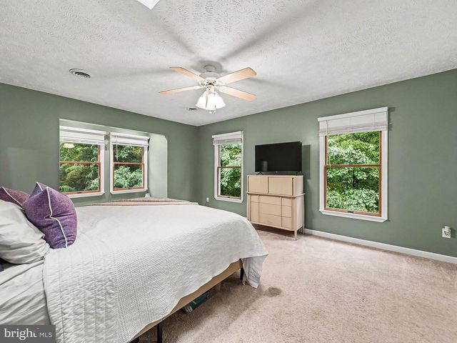 98 WATEREDGE LN, Fredericksburg, VA 22406