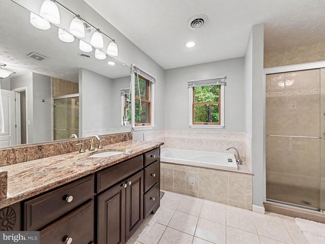 98 WATEREDGE LN, Fredericksburg, VA 22406