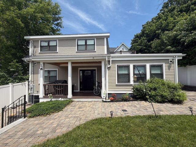 32 Fremont, Everett, MA 02149