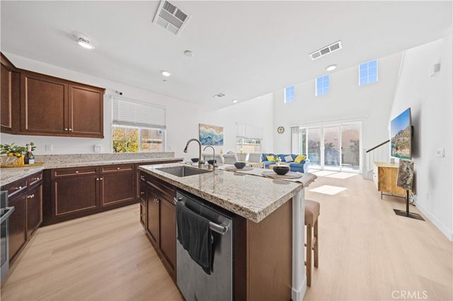 7047 Montecito, Eastvale, CA 92880