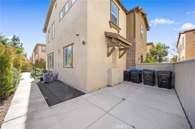 7047 Montecito, Eastvale, CA 92880