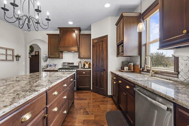 W7574 CROSS COUNTRY LANE, Hortonville, WI 54944