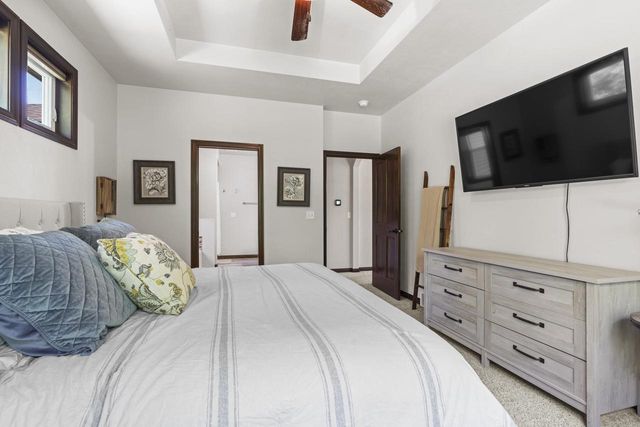 W7574 CROSS COUNTRY LANE, Hortonville, WI 54944