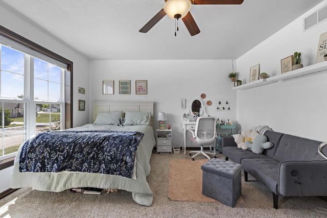 W7574 CROSS COUNTRY LANE, Hortonville, WI 54944