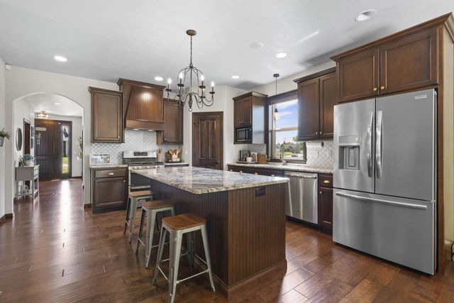 W7574 CROSS COUNTRY LANE, Hortonville, WI 54944