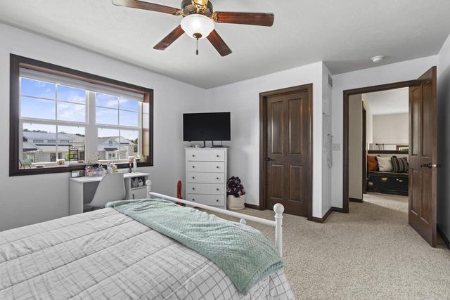 W7574 CROSS COUNTRY LANE, Hortonville, WI 54944